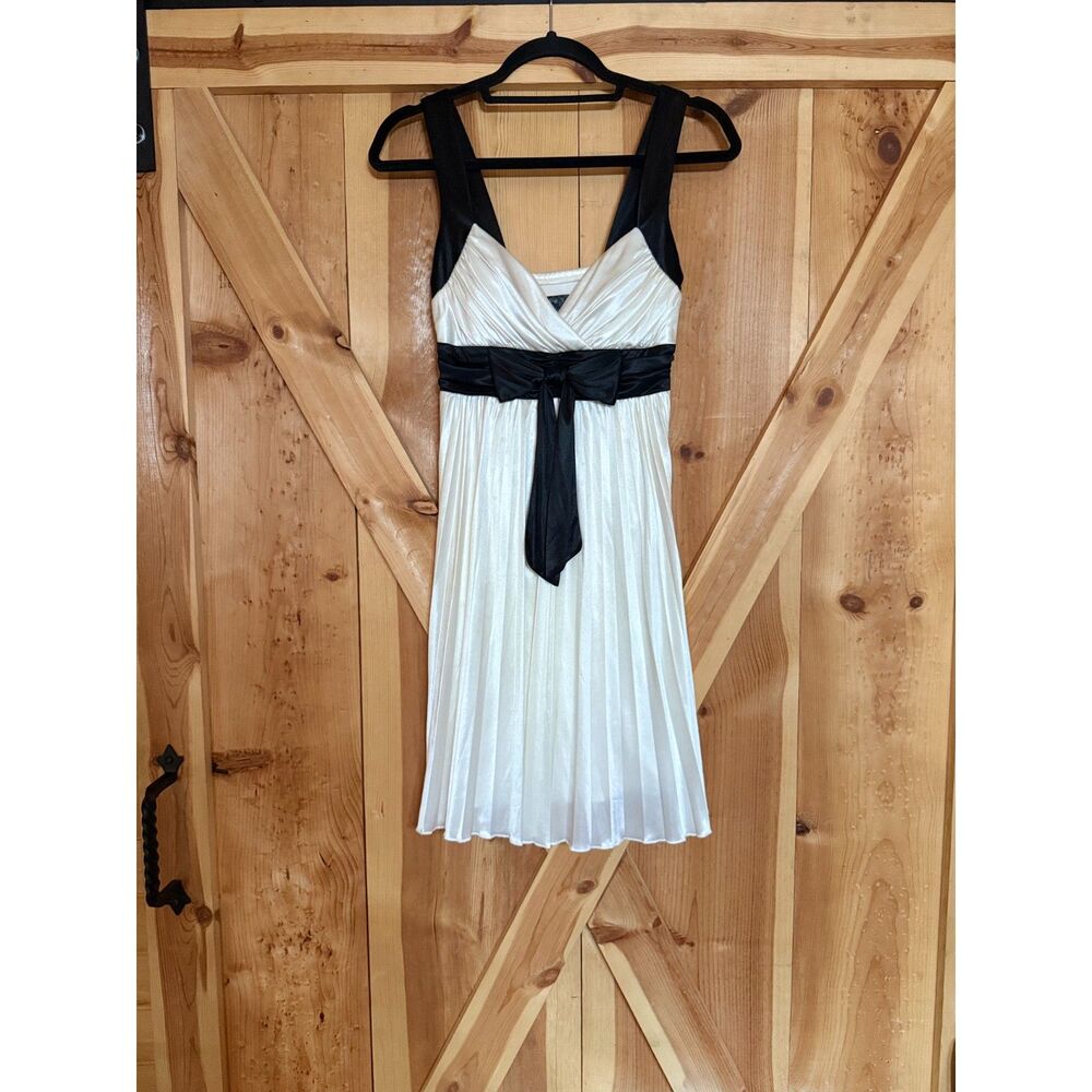 Y2K City Triangles Pleated Satin Babydoll Dress Black White Bow Homecoming Hoco